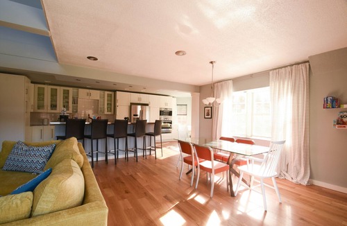 Mount Vernon House | A Peaceful Retreat