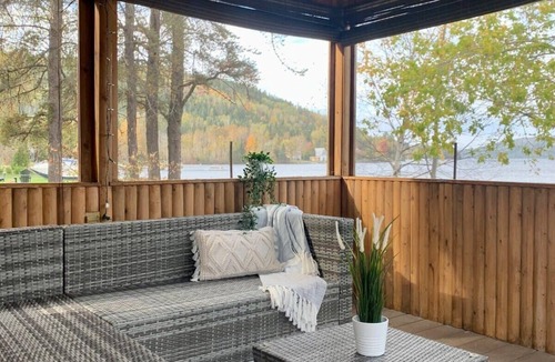 Degelis Cabin | A Peaceful Waterfront Escape - La Perle du Lac