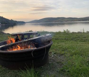 Degelis House | A Peaceful Waterfront Escape - La Perle du Lac