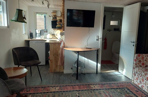 Vindebæk House | A pearl on the sea close to the sandy beach and the shore.