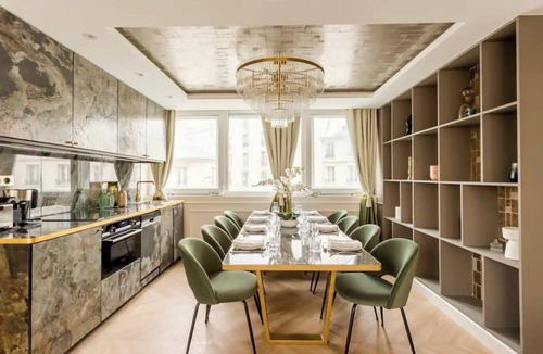 Grenelle Apartment | A PERFECT BLEND OF LUXURY & COMFORT, JUST A STONE'S THROW FROM THE EIFFEL TOWER