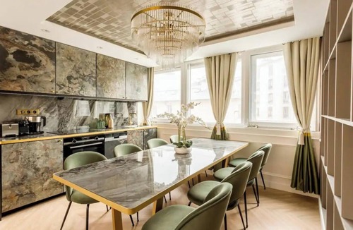 Grenelle Apartment | A PERFECT BLEND OF LUXURY & COMFORT, JUST A STONE'S THROW FROM THE EIFFEL TOWER