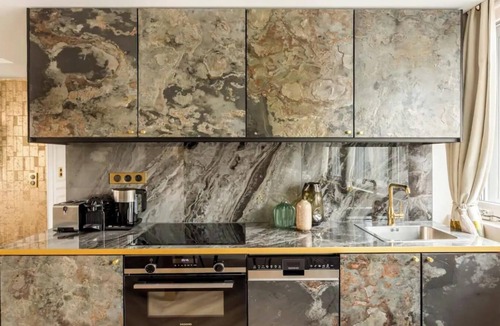 Grenelle Apartment | A PERFECT BLEND OF LUXURY & COMFORT, JUST A STONE'S THROW FROM THE EIFFEL TOWER