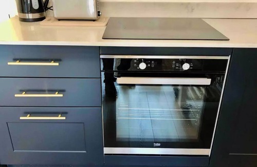 Royal Tunbridge Wells Apartment | A Perfectly located, bright, modern Victorian Flat, recently refurbished.