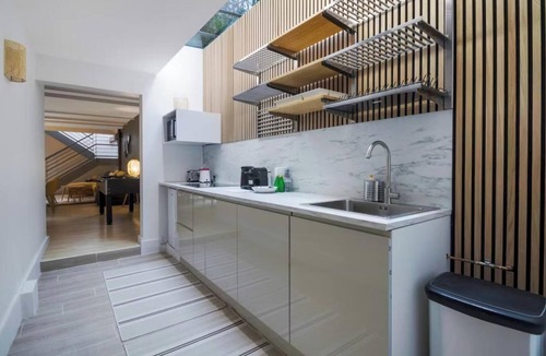 Jardin des plantes Apartment | A PERFECT PARISIAN DUPLEX WITH PRIVATE TERRACE AT RUE MOUFFETARD