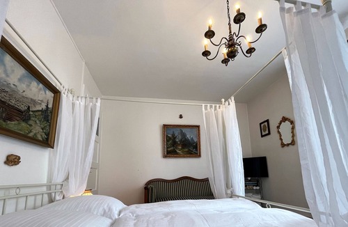 Pleujouse House | A perfect place to recharge yourself in the region's lush forest.