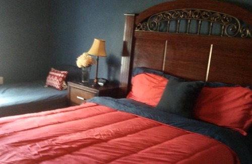 Poinciana House | A Perfect Place to Stay