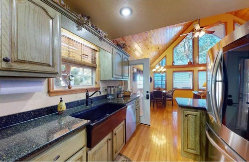Brasstown Cabin | A Piece of Heaven