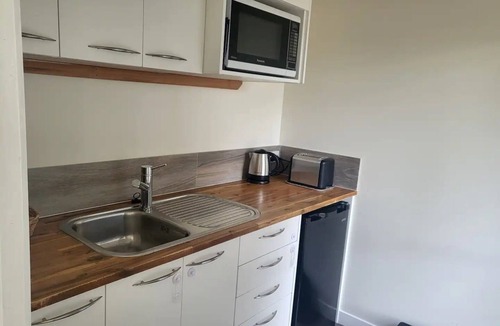 Rotowaro Cottage | A Place in the Country