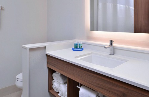 Marshalltown House | A Pleasant and Memorable Staycation for Groups