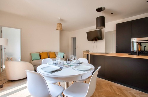 Dobree-Bon Port Apartment | A pleasant stay in Nantes