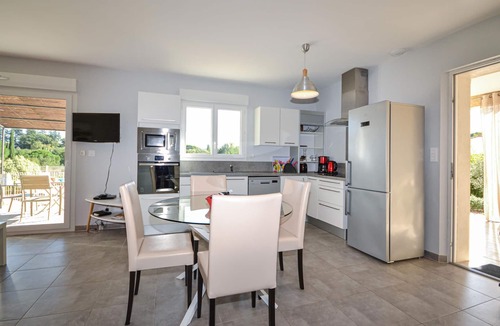 Saint-Ambroix House | A pleasant vacation home with great views of vineyards and estates.