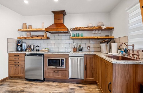 Wimberley Cabin | A+ Privacy | Romantic Lux | Sauna | Hot/Cold Pool