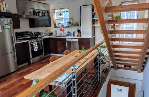 South Delridge House | A private artist's loft