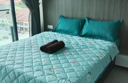 Kampung Bahasa Kapor Apartment | A- Private D'wharf Apartment