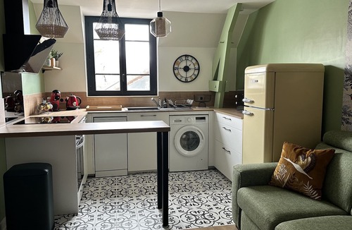 Dourdan Apartment | A Proximité du Château de Dourdan! Appartement à Dourdan Centre, Wifi Gratuit