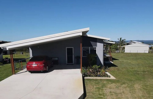 River Heads House | A Quiet Comfortable Vacation Home Turtle Cove.