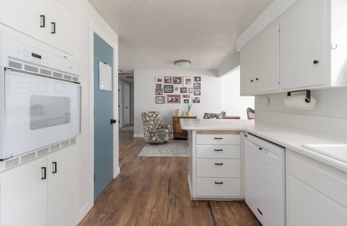 Springfield House | A quiet haven minutes away from highway access.