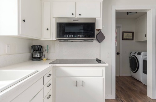 Springfield House | A quiet haven minutes away from highway access.