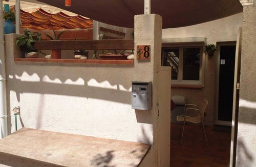 Le Rove House | A real blue coast cove cottage: the cabanon de la gaieté (cottage of cheerfulness)