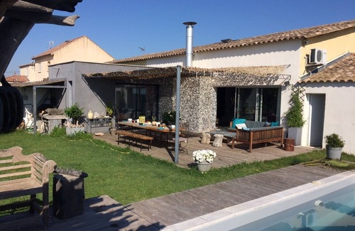 Saint-Laurent-d'Aigouze House | A real holiday home for a real vacation close to the beaches.