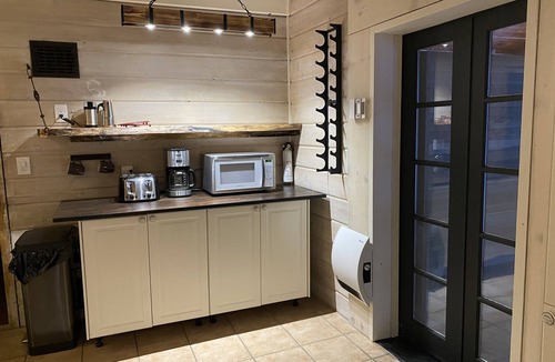 Saint-Sauveur Ski Chalet | A relaxing mountain getaway ! - Chimo Cottage