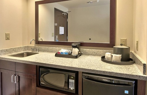 Albuquerque House | A Relaxing Retreat for Families! Free Breakfast