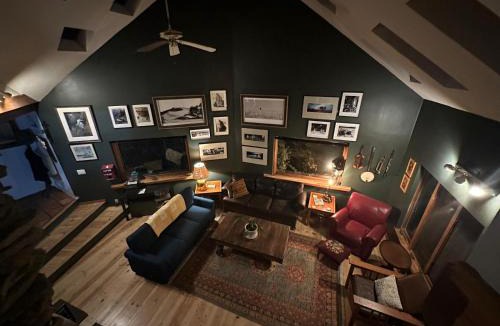 East Branch House | A River Runs Through It