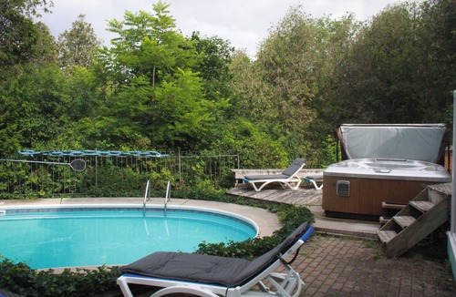 Elora House | A Riverside Gem in Elora | Crystal Retreat