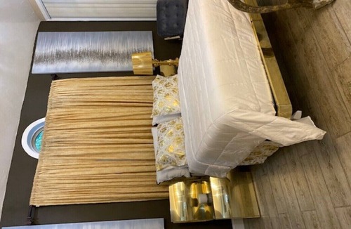 Worcester Apartment | A Romantic gateway suite