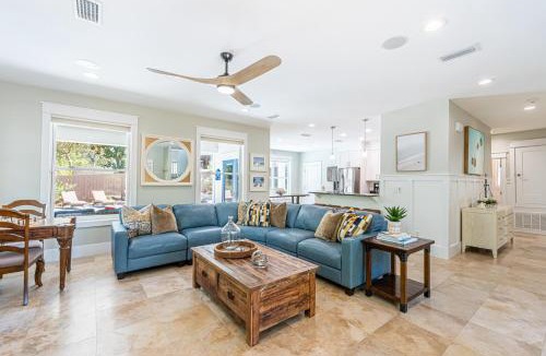 Gulf Pines House | A Sea of Blue
