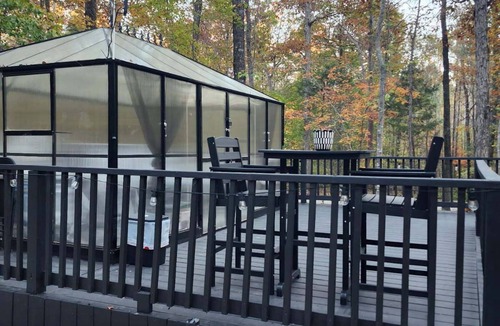 McCain RV Rental | A Secluded and Exclusive Outdoor Luxury Camping Experience
