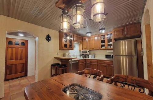 Rising Fawn Apartment | A Serene Retreat with Rustic Elegance within the Appalachians