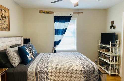 Kingston House | A Shore Thing-Beach-Fishing-Fire Pit-Relax-Pets