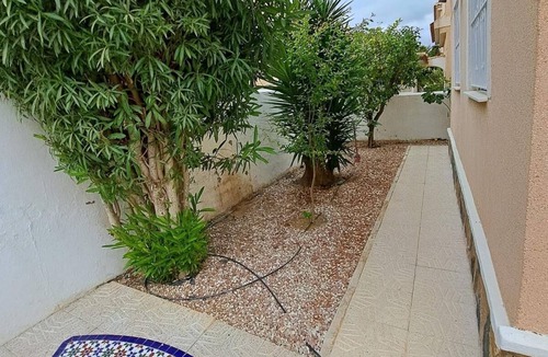Pinar de Campoverde House | A small family home with pool