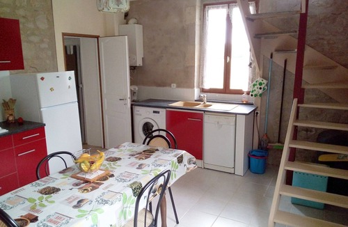 Grateloup-Saint-Gayrand Cottage | A small corner of tranquility with discreet charm