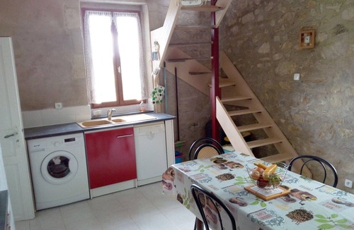 Grateloup-Saint-Gayrand Cottage | A small corner of tranquility with discreet charm