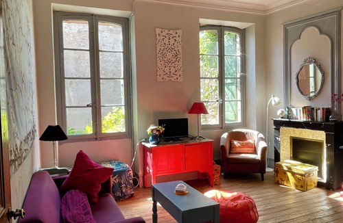 Prades House | A Spacious 18th‑Century Townhouse with Roof Terrace & Mountain Views—Sleeps 10