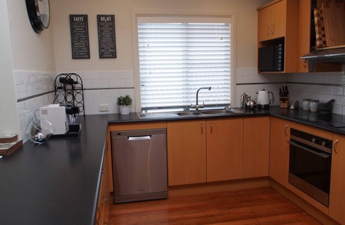 Nelson Bay House | A spacious duplex with waterviews