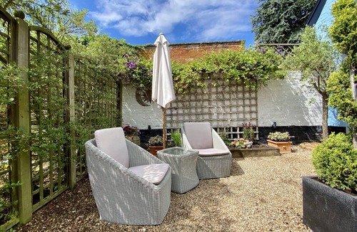 Wickham Market Apartment | A Spacious, Modern & Contemporary Loft Space