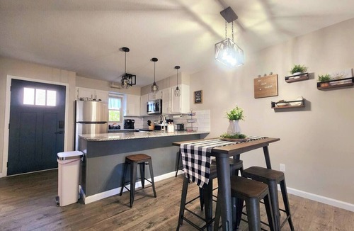Newton House | A Spacious Townhome in Newton - Unit C
