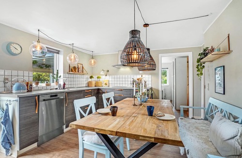 Thisted House | A special domicile with a large garden and cultivated atmosphere.