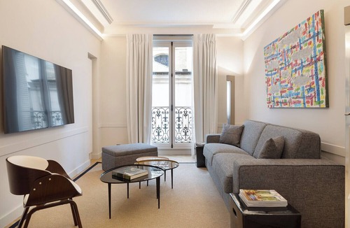 Saint-Thomas-d'Aquin Apartment | A Splendide 3-BR/3BA close to Le Bon Marché - Saint-Germain