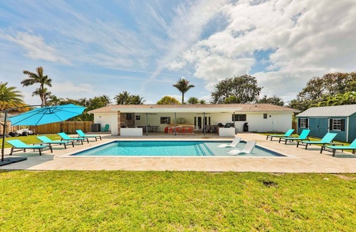 Hallandale Beach House | A star is born