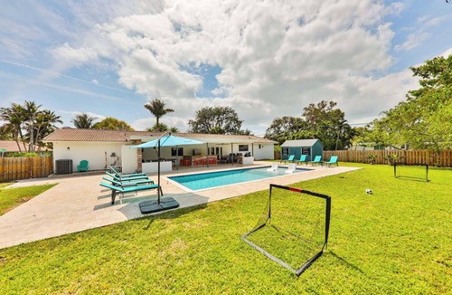 Hallandale Beach House | A star is born