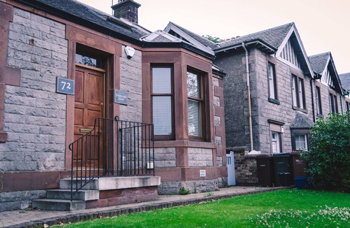 Liberton Apartment | A Stay on the Brae Apartment