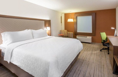 Griffin House | A Staycation to Remember! Great for Couples -S