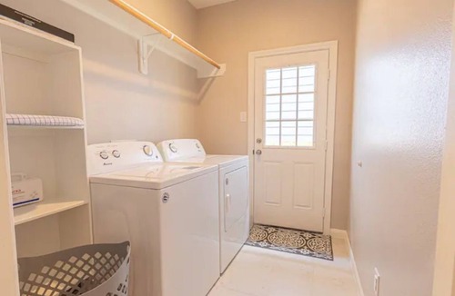 Montgomery House | A Stone's Throw Bungalow Minutes from Lake Conroe