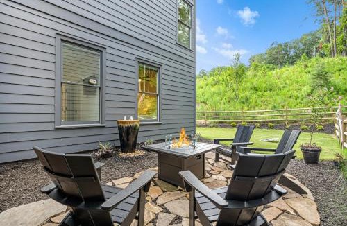 Waleska House | A Stoney Marina