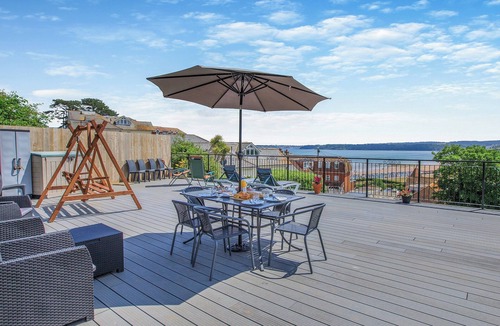 Roundham Apartment | A stunning apartment overlooking Goodrington Beach.